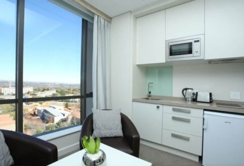 Студия Стандарт Двуспальная Кровать, Sandton Skye Apartment   616