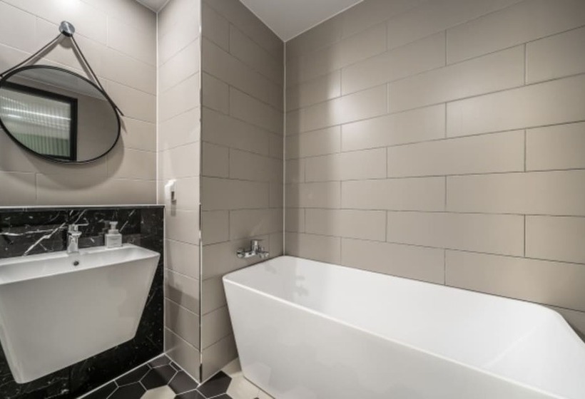 Номер Deluxe, Brown Dot Hotel Sajik Baseball Stadium