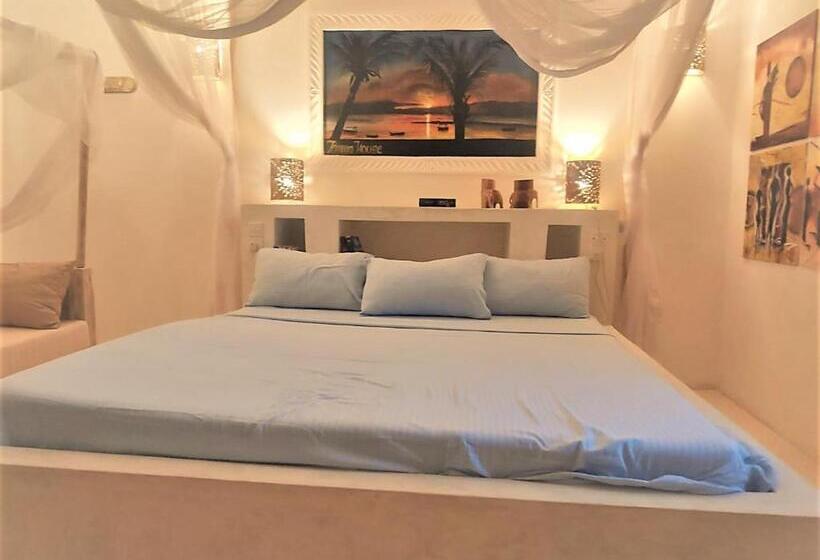 سوییت, Kimya House, Watamu
