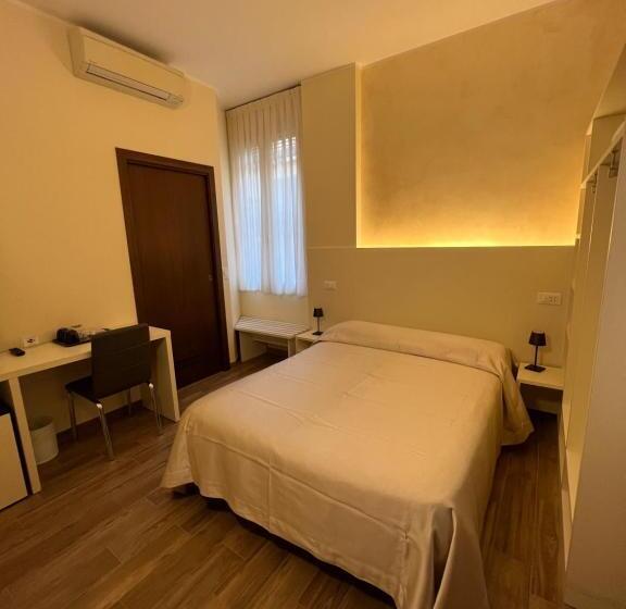 اتاق لوکس یک تخته, La Magnolia B&b