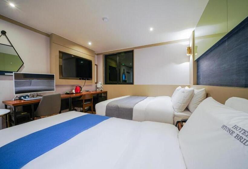 Номер Стандарт, The Stone Bridge Hotel Dongnae