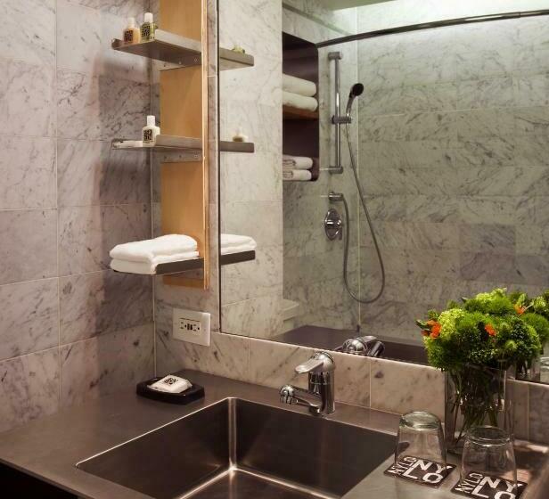 اتاق استاندارد با تخت بزرگ, Arthouse