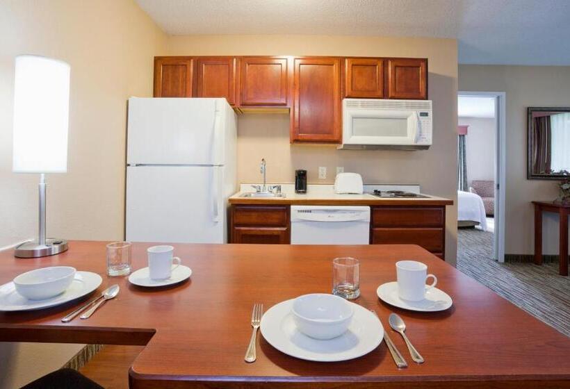 Люкс Повышенной Комфортности, Grandstay Residential Suites Hotel   Eau Claire
