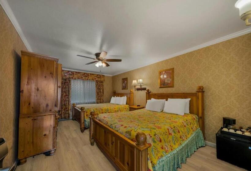 Номер Стандарт, Carmel Inn & Suites