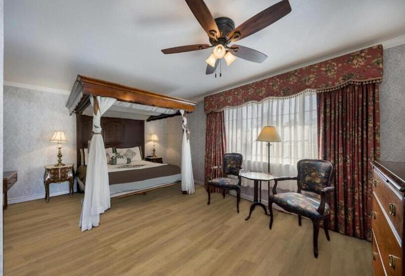 Номер Deluxe, Carmel Inn & Suites