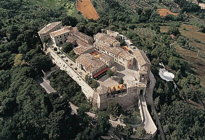 标准工作室, Palazzo Viviani Castello Di Montegridolfo