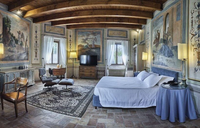 标准工作室, Palazzo Viviani Castello Di Montegridolfo