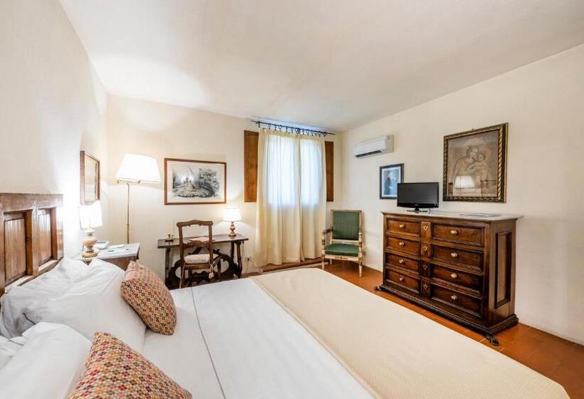 Номер Стандарт, Relais Vignale & Spa