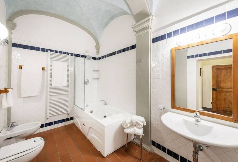 Полулюкс, Relais Vignale & Spa