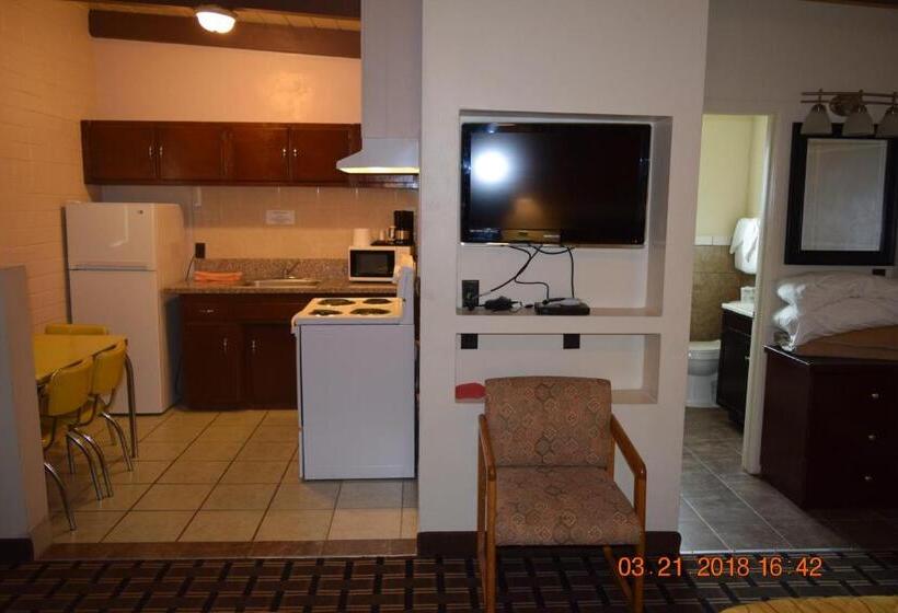디럭스 스튜디오, Stanlunds Inn And Suites