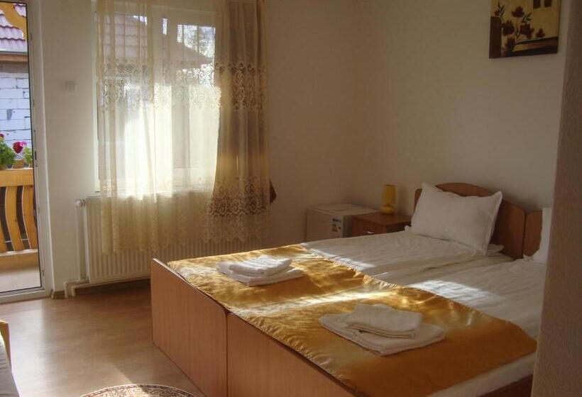 Номер Стандарт Трехместный, Casa Mia