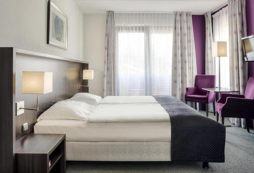 컴포트 룸, Hampshire Hotel   Avenarius