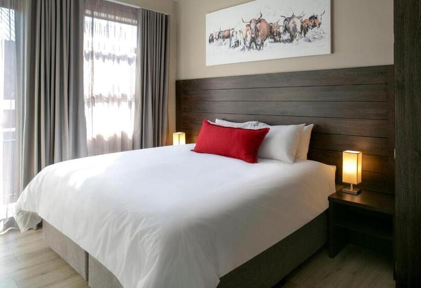 침실 2개 아파트, At Hatfield Apartments