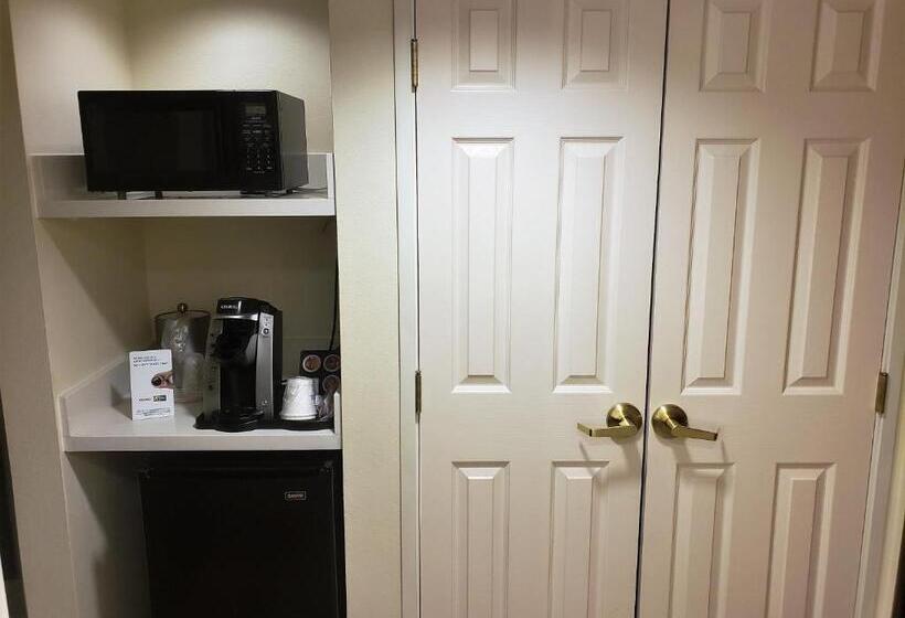 Номер Стандарт Адаптированный для Инвалидов, Holiday Inn Express Portland West/hillsboro, An Ihg