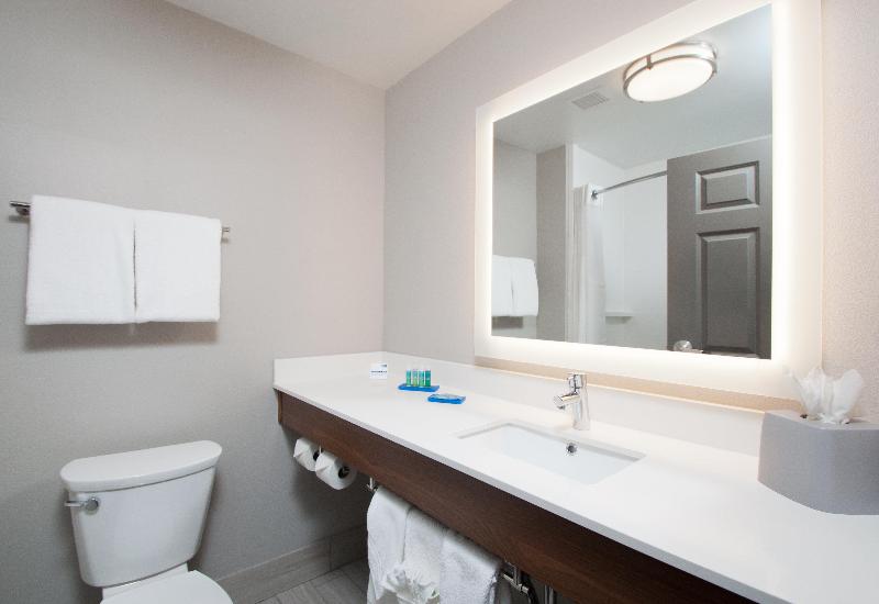 Стандартный Номер Кровать Кинг, Holiday Inn Express Quantico   Stafford, An Ihg