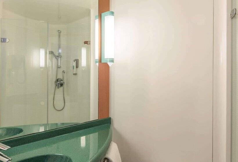 Номер Стандарт, Ibis Besançon Centre La City