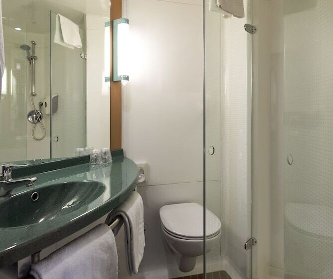 Номер Стандарт Двуспальная Кровать, Ibis Besançon Centre La City