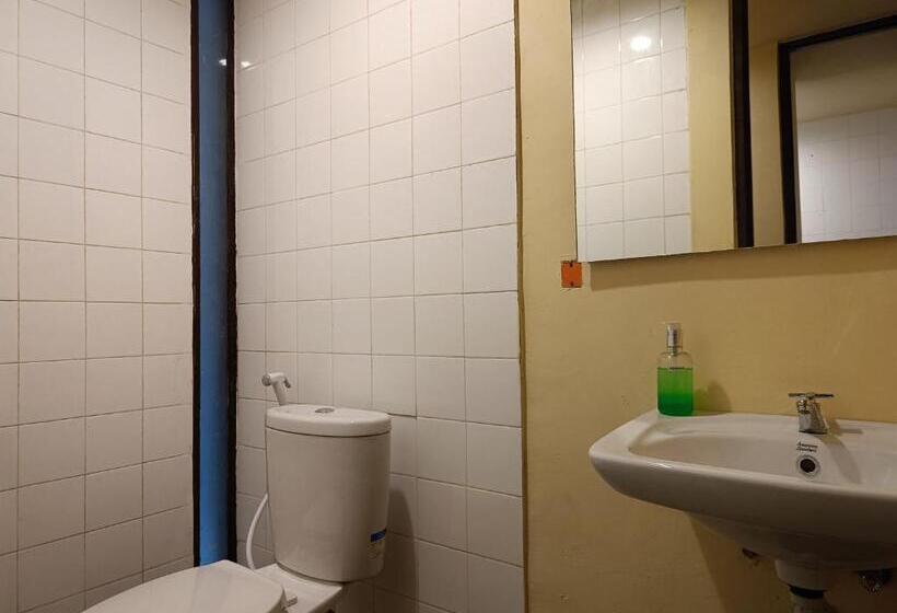 Номер Стандарт Вид на Бассейн, Kuta Living By Kamara