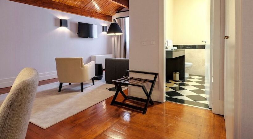Suite Superior, Octant Lousa
