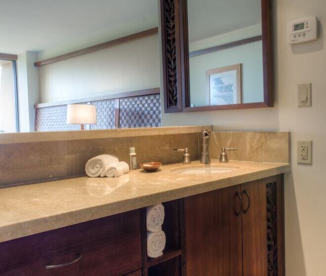 스탠다드 룸 더블 침대 바다 전망, Royal Lahaina Resort & Bungalows