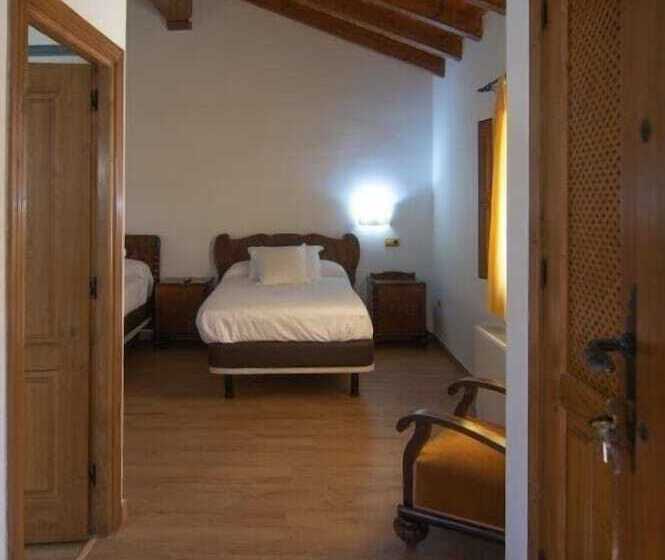 Номер Стандарт Трехместный, Hospedium Hotel Rural Abadía De Yuste