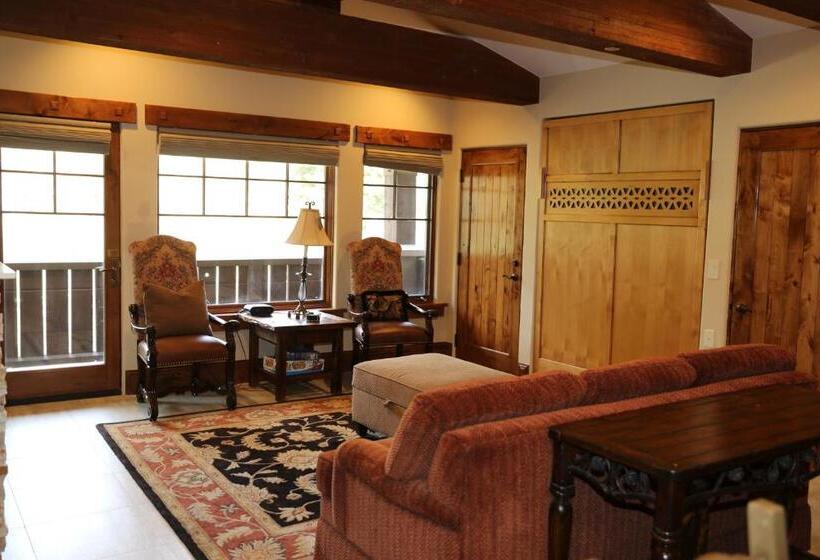 クイーンサイズベッドのスイートルーム, The Chateaux Deer Valley