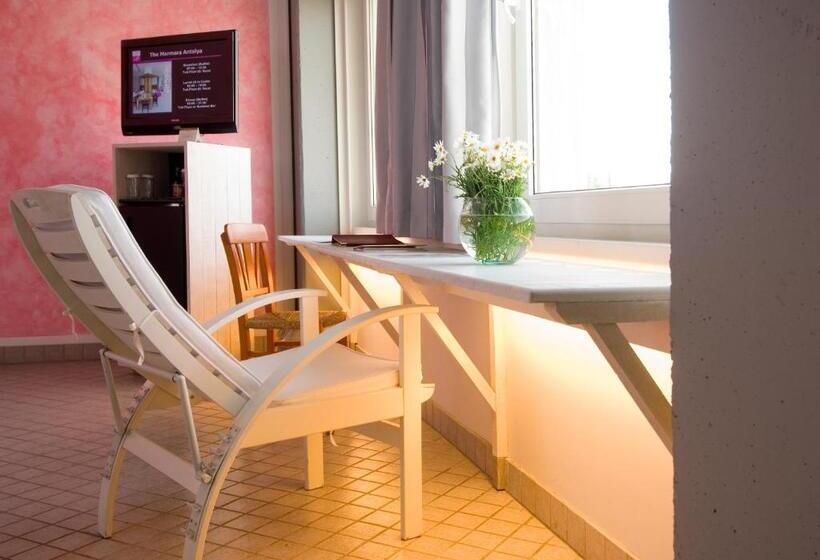 Standard Triple Room, The Marmara Antalya