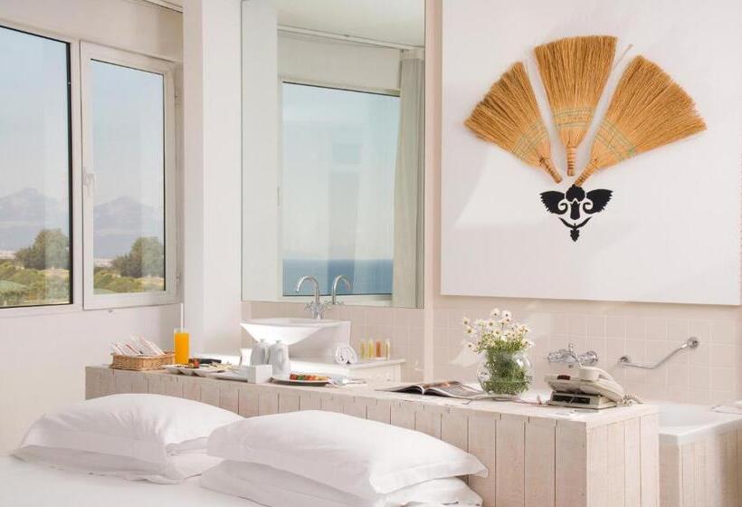 Deluxe Triple Room, The Marmara Antalya