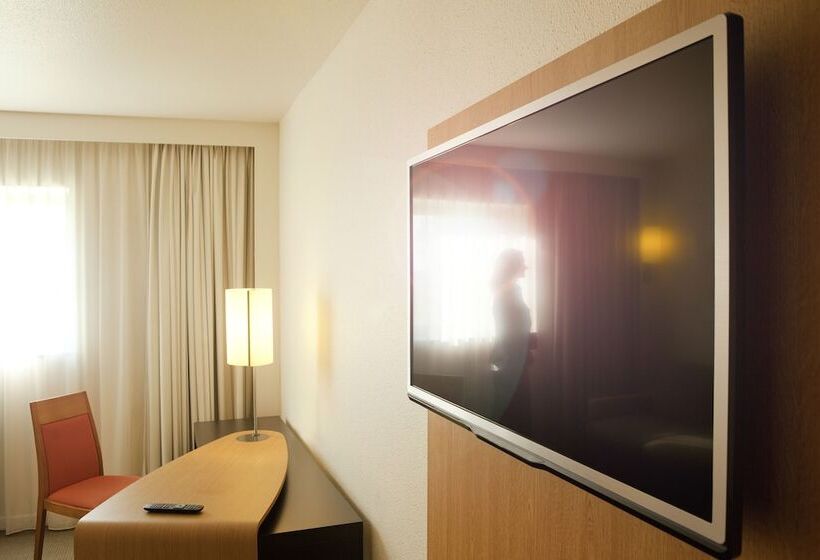 Номер Классика Двуспальная Кровать, Novotel Le Havre Centre Gare