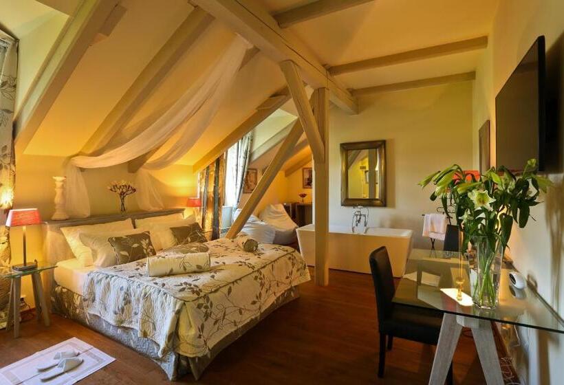 Номер Superior, Romantic Hotel Mlýn Karlstejn