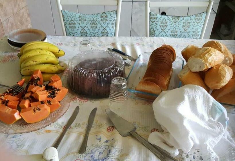 Семейный Номер, Pousada E Lanchonete Crisar