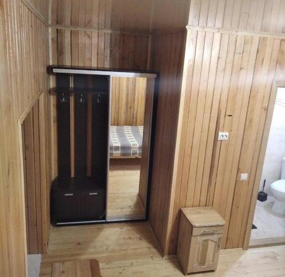 Четырехместный Номер Классик, Lisnyi
