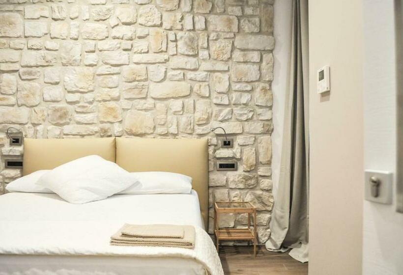 Номер Deluxe, Olivia Rooms Eurialo