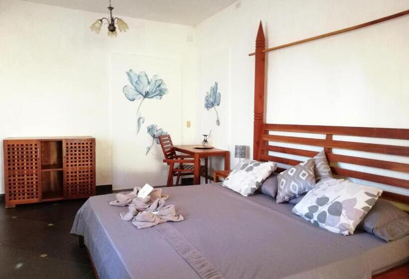 스탠다드 발코니 룸, Punta Duarte Garden Inn