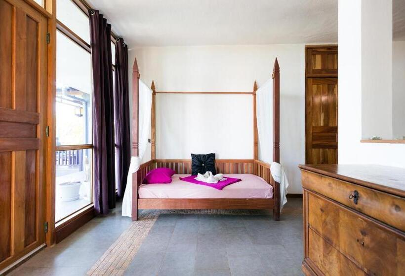 Quarto Deluxe Cama King, Punta Duarte Garden Inn