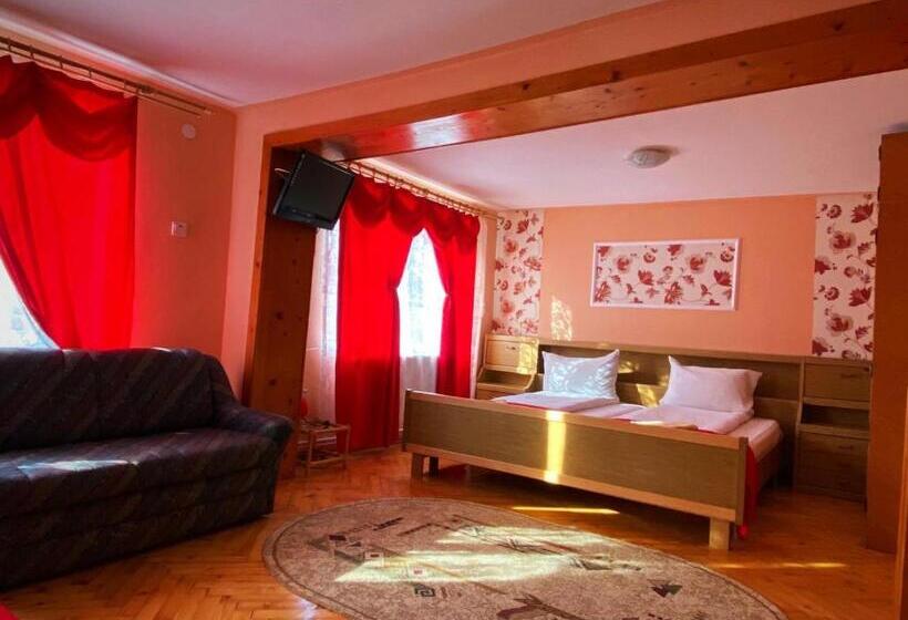 Четырехместный Номер Стандарт, Casa Mary