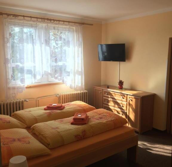 Номер Стандарт Трехместный, Penzion Relax