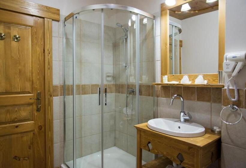 Family Suite, Samedru