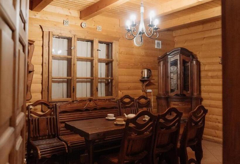 Дом 1 Спальня, Oksamit Resort
