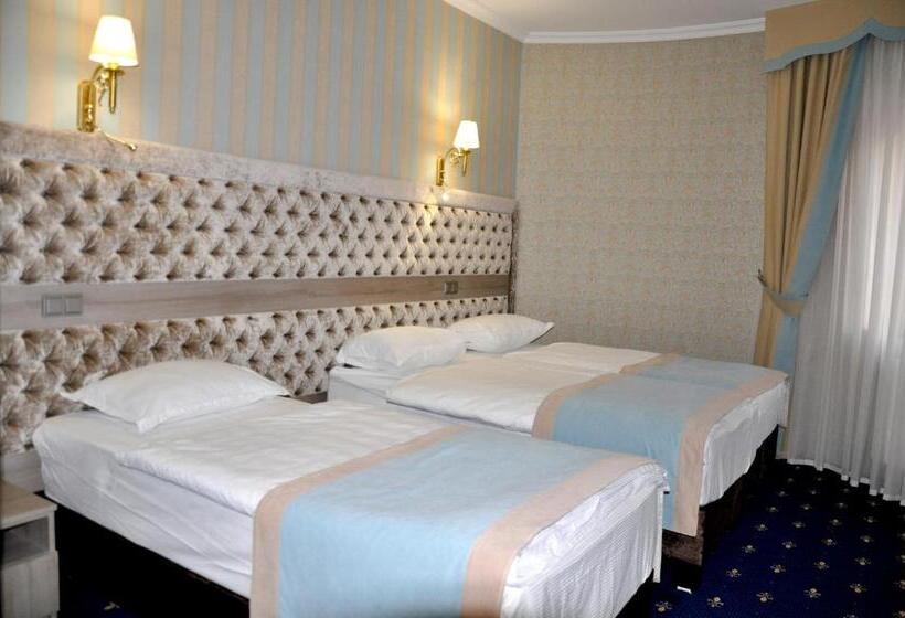 Трехместный Номер Классика, Resort&spa Kamelot