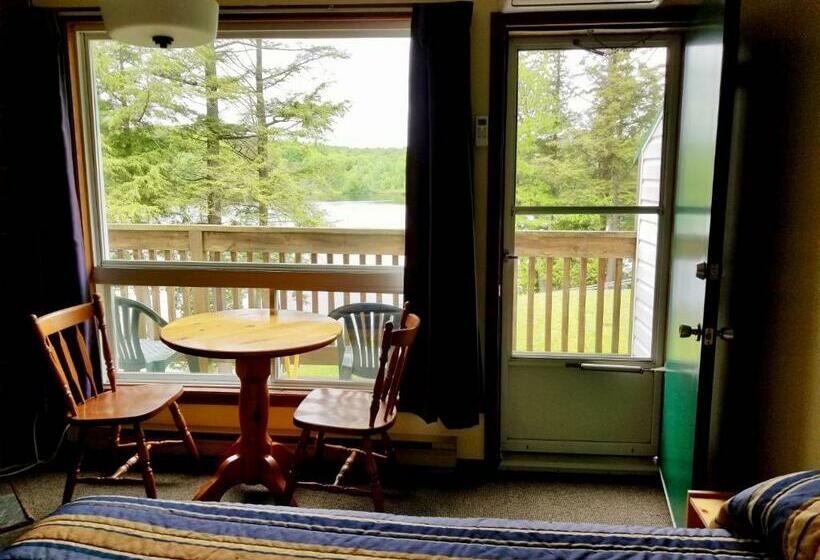 Полулюкс, Sunny Point Resort Ltd