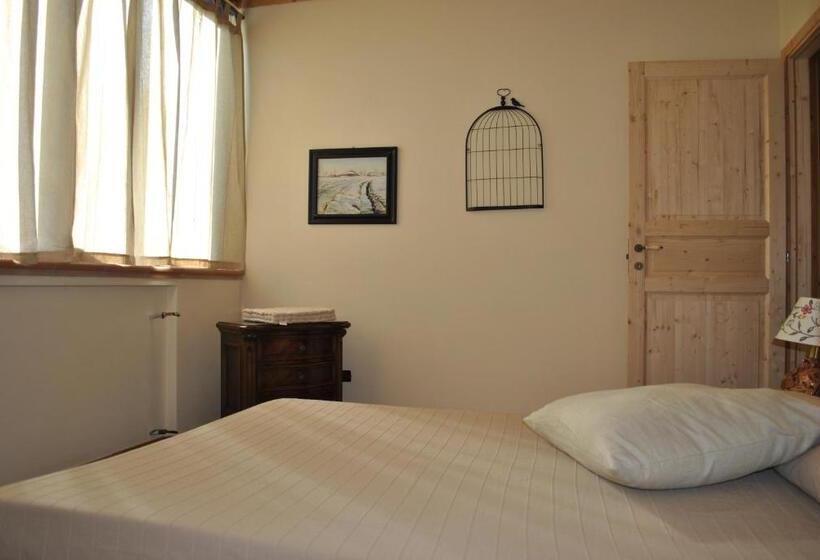 キングサイズベッドのスタンダードルーム, Agriturismo Petrarosa