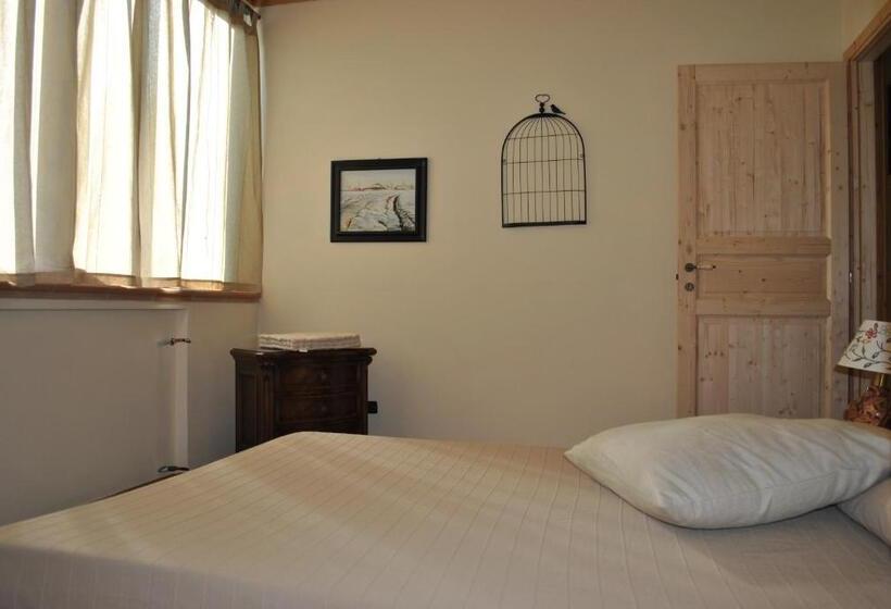 キングサイズベッドのスタンダードルーム, Agriturismo Petrarosa