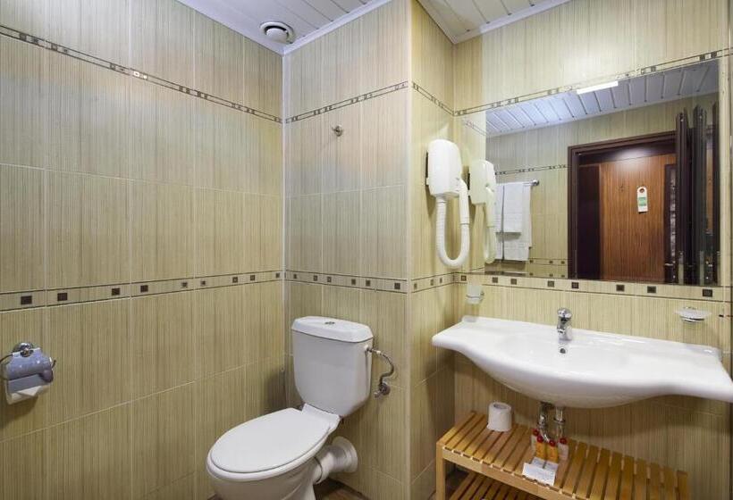 Estúdio Estandar com Sacada, Nobel Ultra All Inclusive   Free Beach Access