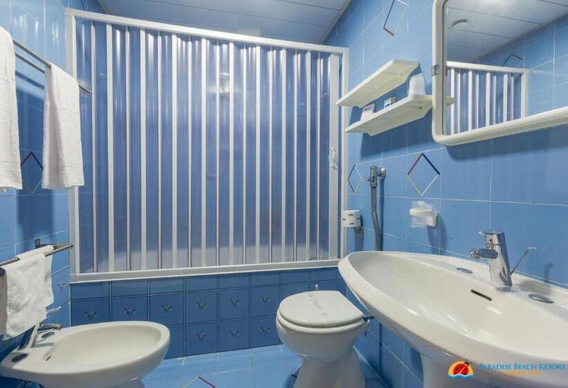Номер Deluxe с Балконом, Paradise Beach Resort