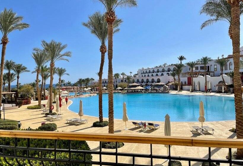 Standard Room Pool View, Savoy Sharm El Sheikh