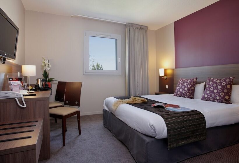 Номер Престиж, The Originals City, Hôtel Les Bruyères, Dax Nord