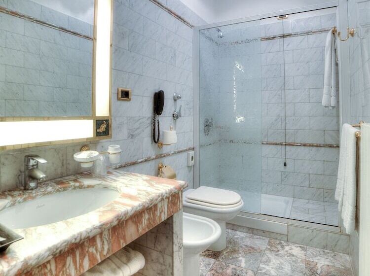 Номер Стандарт Трехместный, Villa Stanley