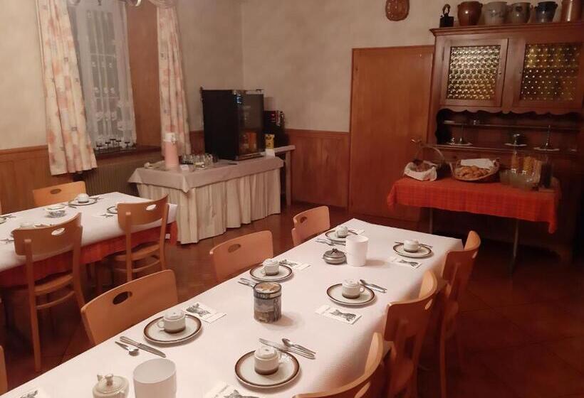 Номер Стандарт Трехместный, La Caquerelle