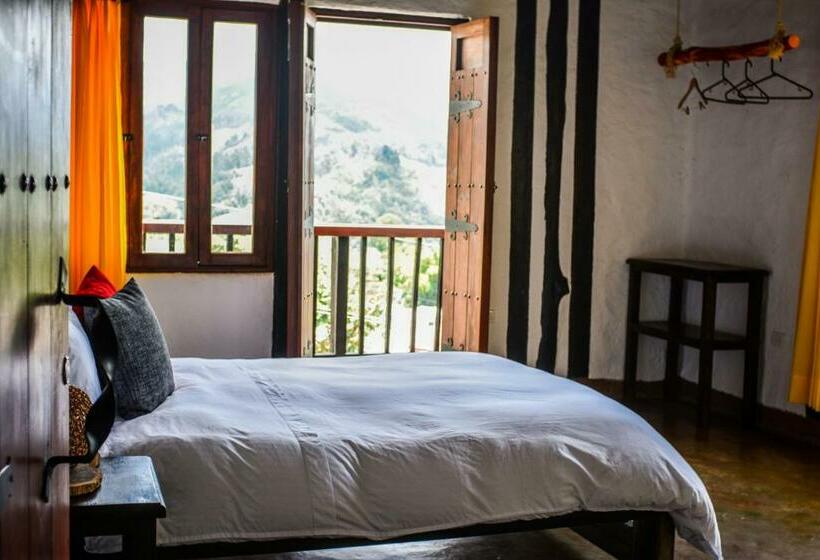 اتاق استاندارد با بالکن, Coffee Tree Boutique Hostel